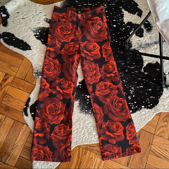 Dolls Kill Jeans Last Chance Dolls Kill Delias Black And Red Rose